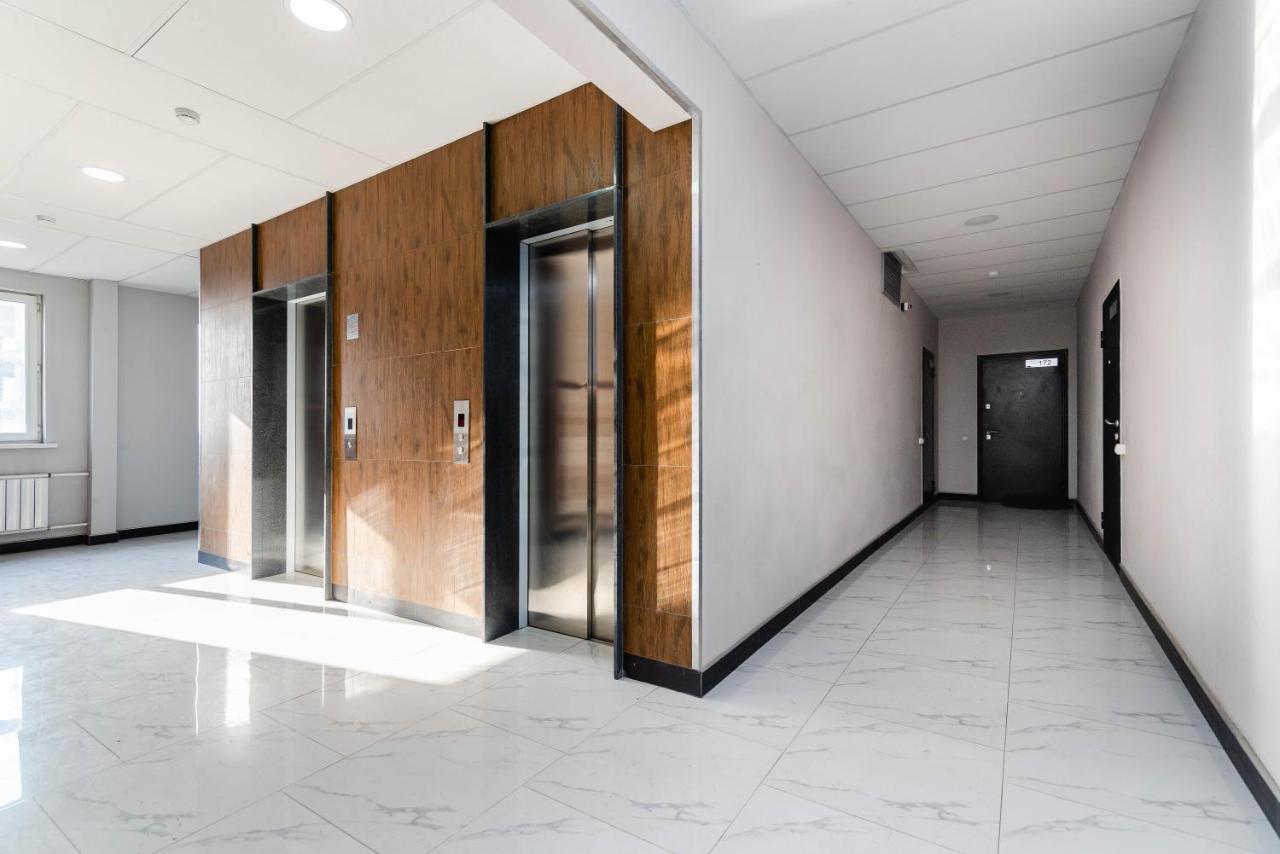 Akvarel Apartment Near Adk アルマトイ エクステリア 写真