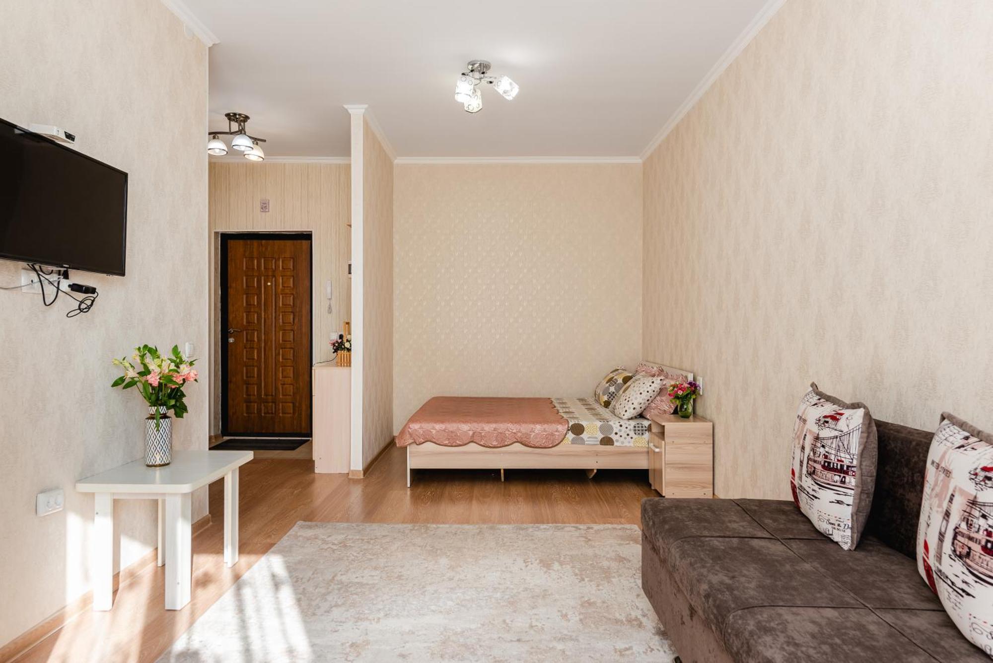 Akvarel Apartment Near Adk アルマトイ エクステリア 写真